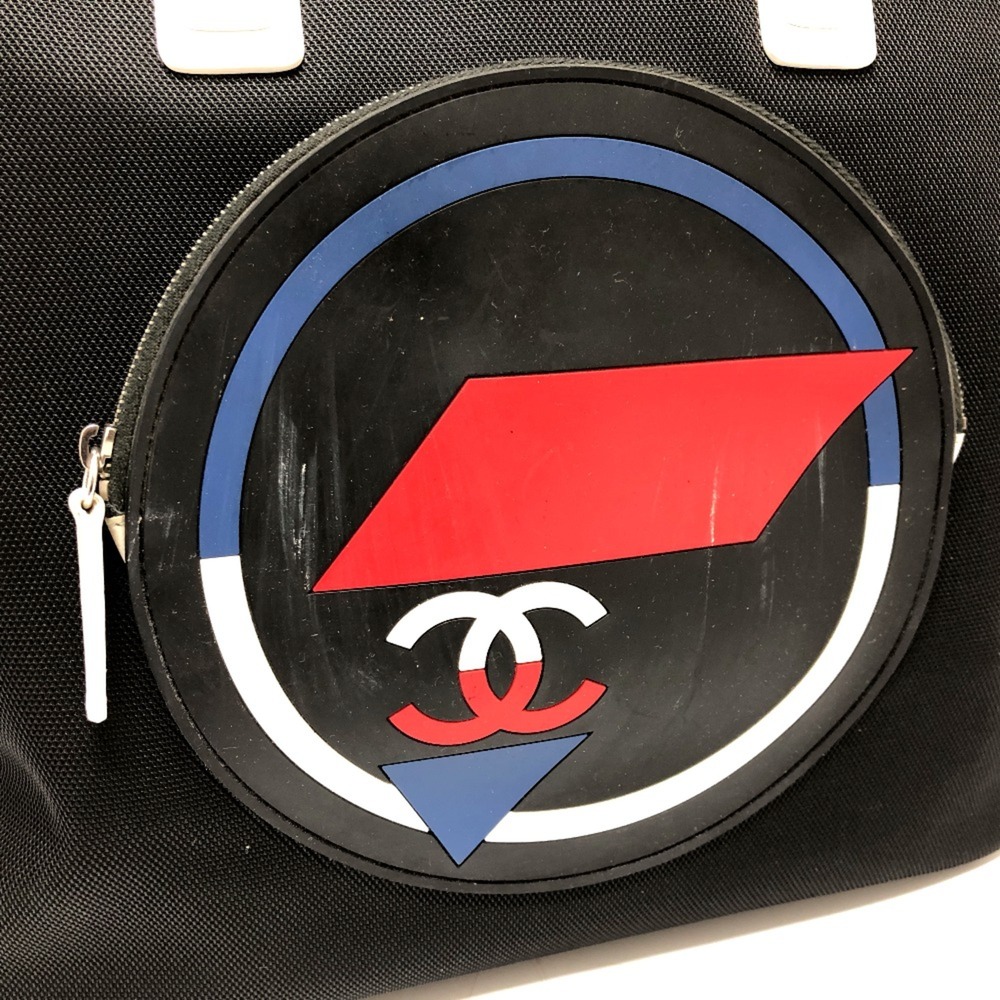 CHANEL Black Shoulder Bag - Picture 6 of 16
